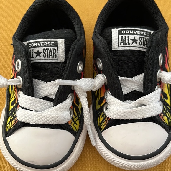 Converse All Stars flames low top baby size 3 - Picture 4 of 9